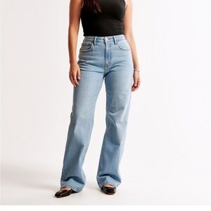 Abercrombie Curve Love Size 30/10S 90s Relaxed Jean